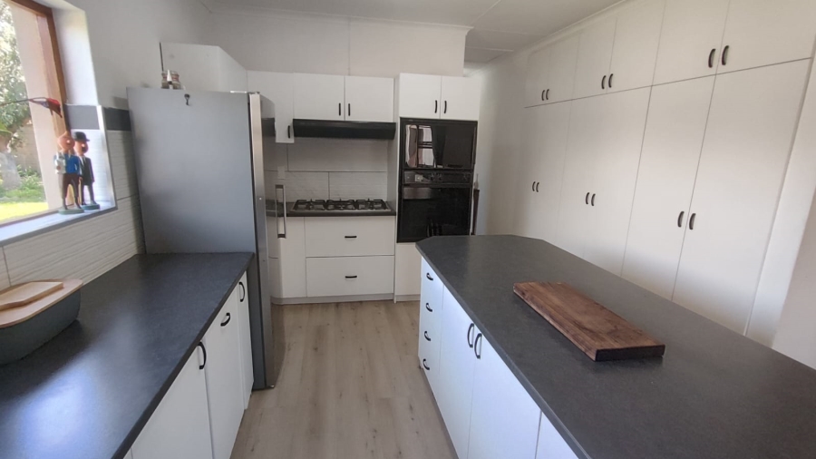 3 Bedroom Property for Sale in Stilbaai Wes Western Cape